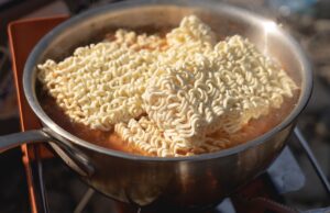 博多の夜に食べるべきラーメンおすすめは？