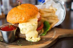 天神で楽しむ個室の高級洋食レストランは？